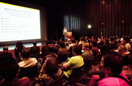 写真：ART TALK SESSION